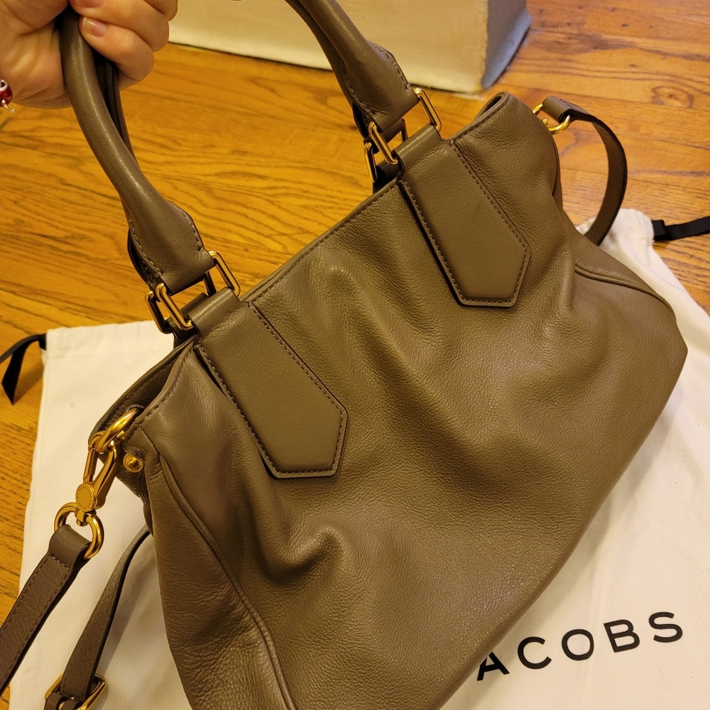 Handbag - Picture 3 of 9